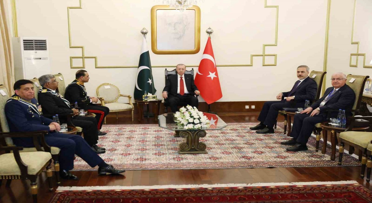 Cumhurbaşkanı Erdoğan, Pakistan ordusunun kuvvet komutanlarını kabul etti