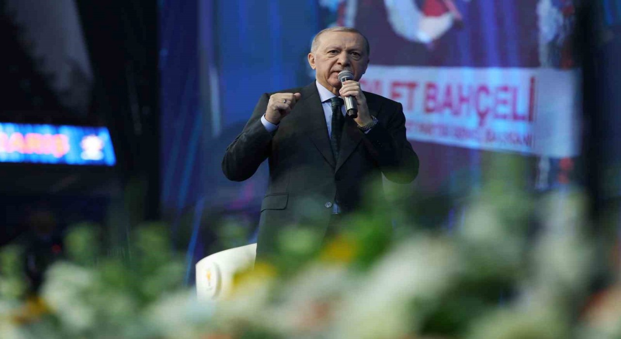 Cumhurbaşkanı Erdoğan: Vatandaşlarımız muhalefetin içler acısı halini gördükçe yönünü bize dönüyor