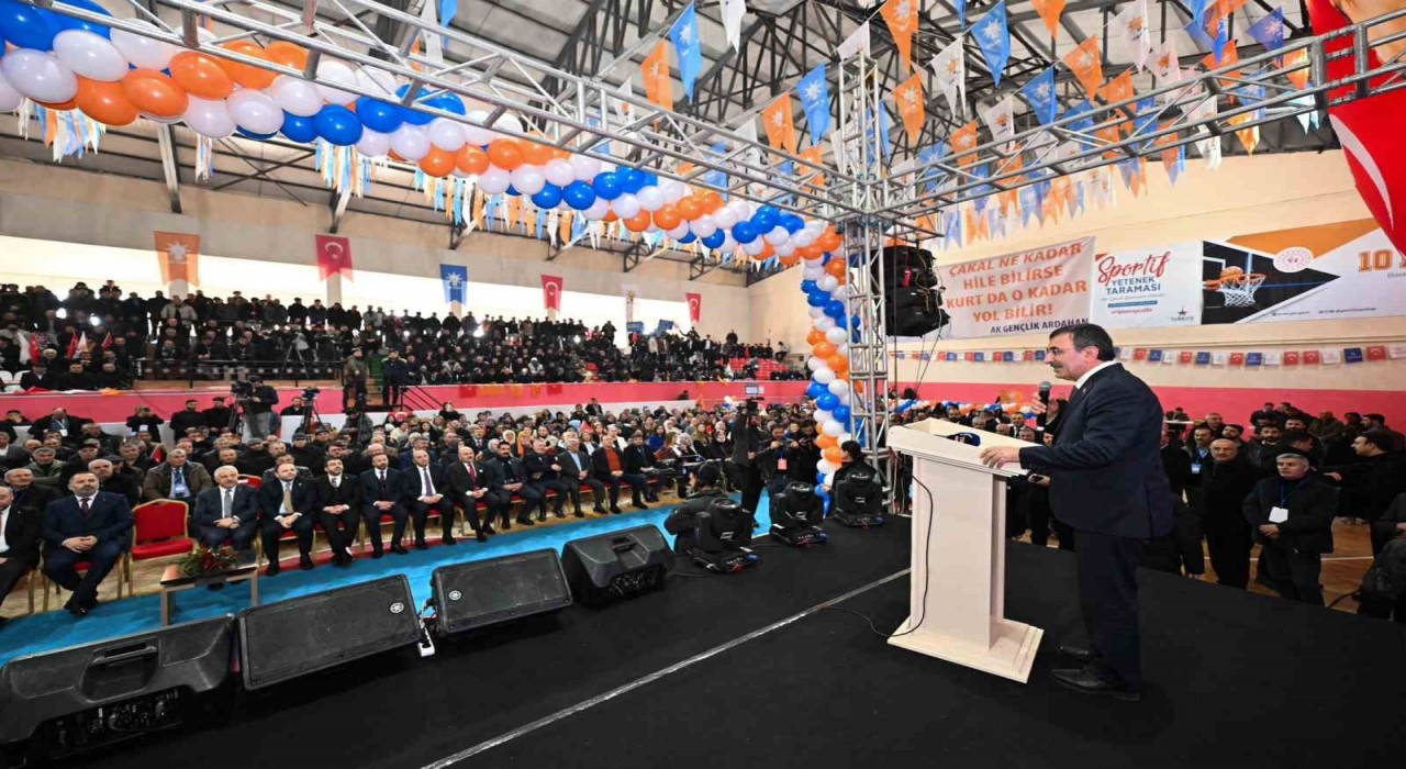 Cumhurbaşkanı Yardımcısı Yılmaz: Enflasyonun yıl sonu itibarıyla 20li rakamlara gerilemesini hedefliyoruz