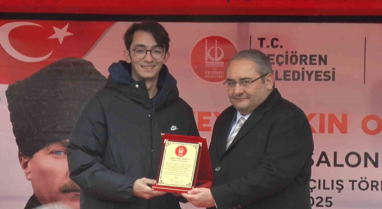 Mete Gazoz’dan Keçiören’deki Yeni Okçuluk Salonu’na Destek