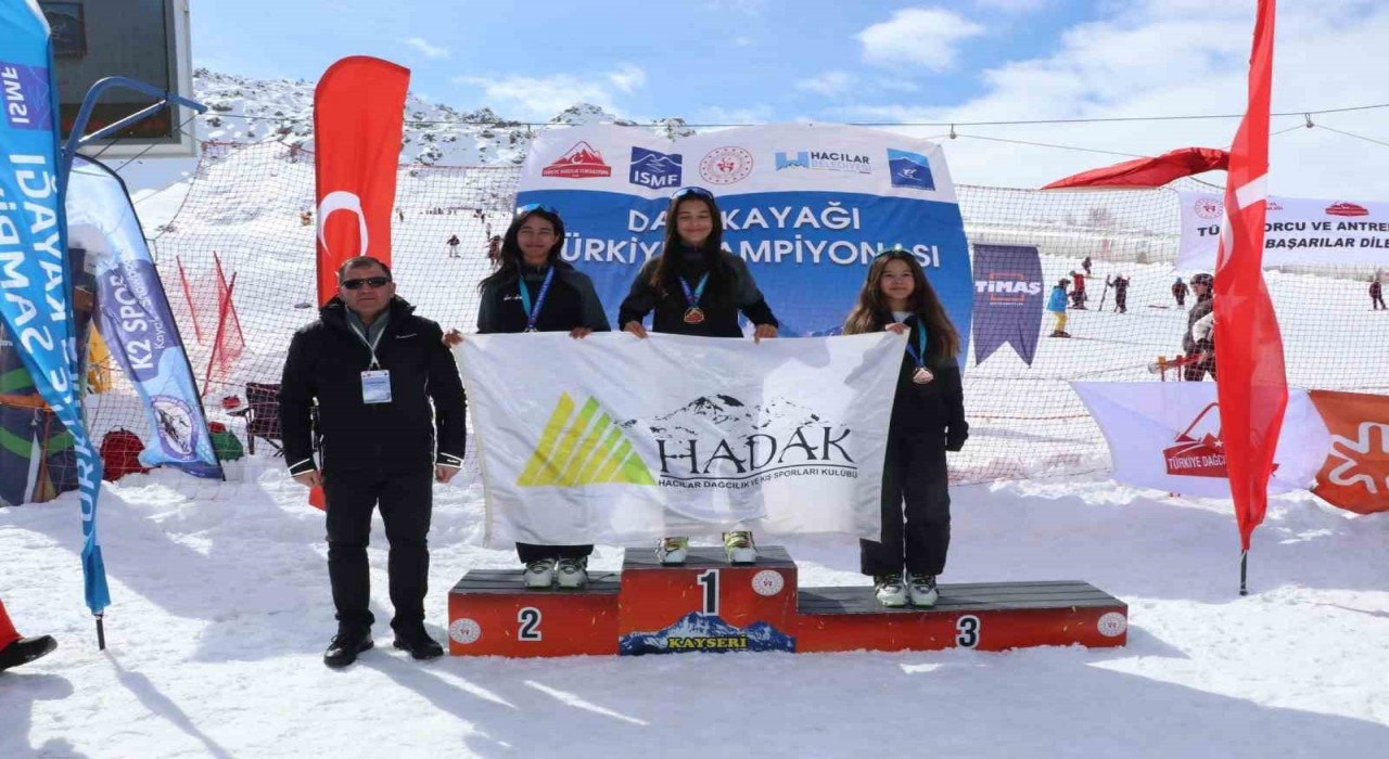 Dağ Kayağı Gençler ve Büyükler Türkiye Şampiyonası Kayseride yapıldı