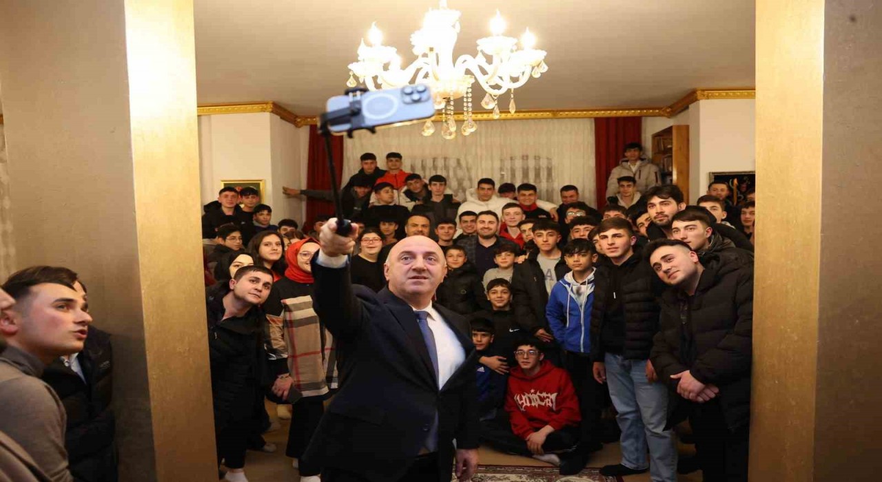 Darıcada öğrencilere sınav ücreti desteği