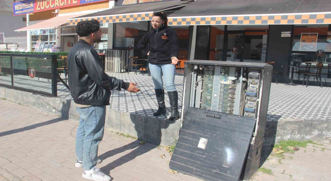 DEDAŞın açık panoları tehlike saçıyor