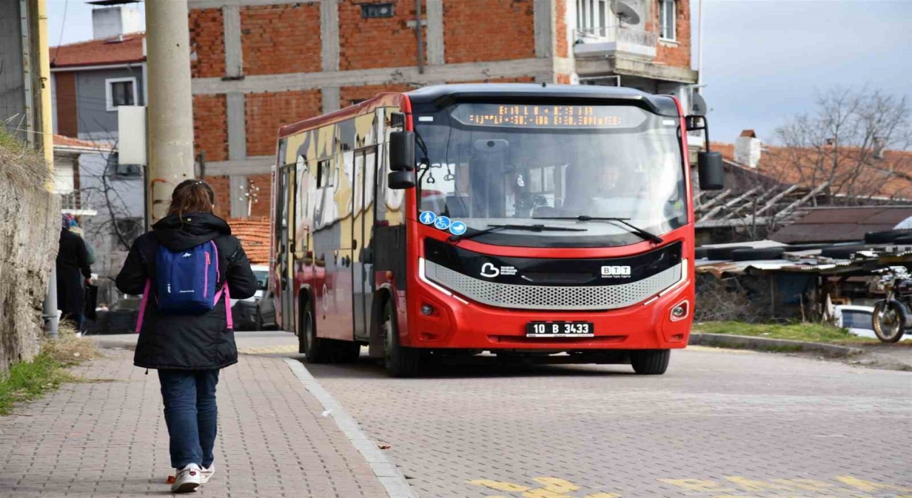 Deliceli öğrencilerden Başkan Akına servis teşekkürü