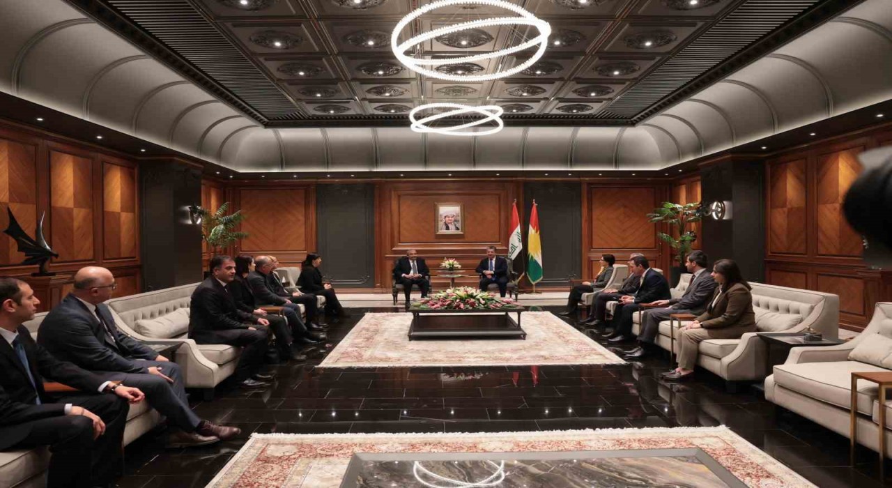 DEM Parti İmralı Heyeti, IKBY Başbakanı Barzani ile görüştü