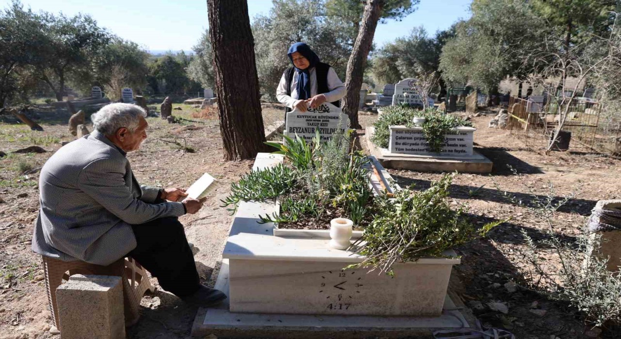Depremde öğretmen kızını kaybeden acılı baba: Kızım kalk ben geldim