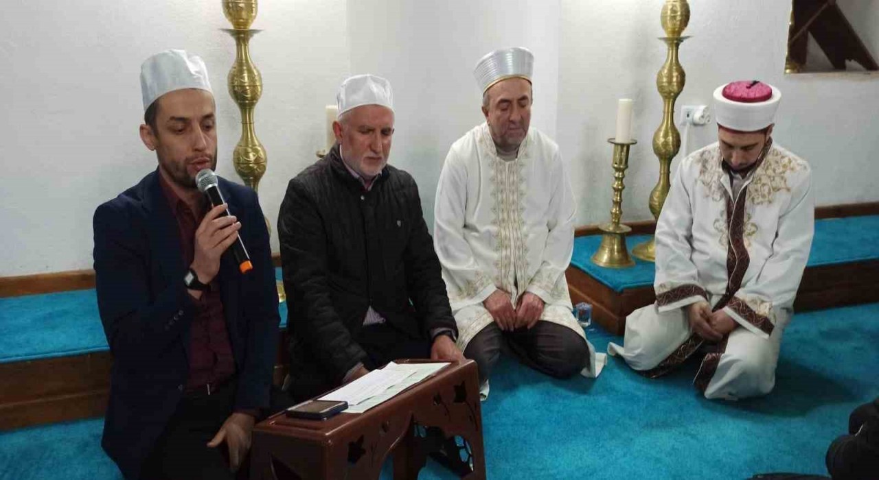Devrekte Berat Kandili coşku içerisinde idrak edildi