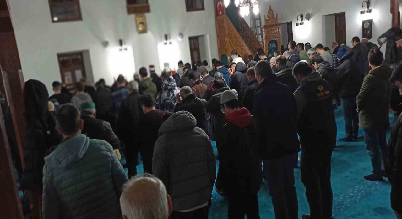 Devrekte Teravih namazı idrak edildi