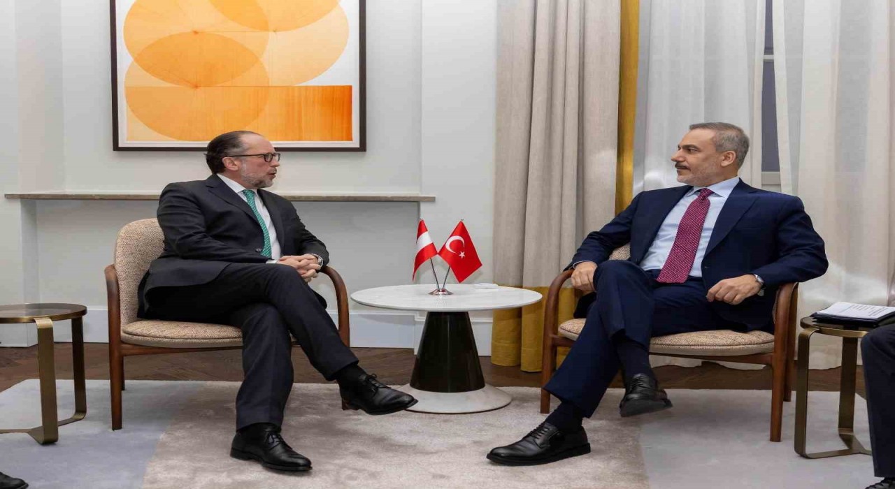 Dışişleri Bakanı Fidan, Avusturyanın geçici Başbakanı ve Dışişleri Bakanı Schallenberg ile görüştü