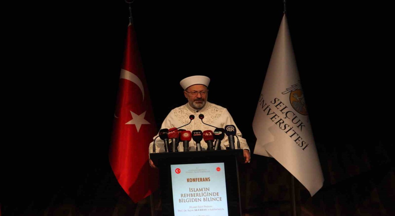 Diyanet İşleri Başkanı Erbaş Konyada öğrencilerle buluştu