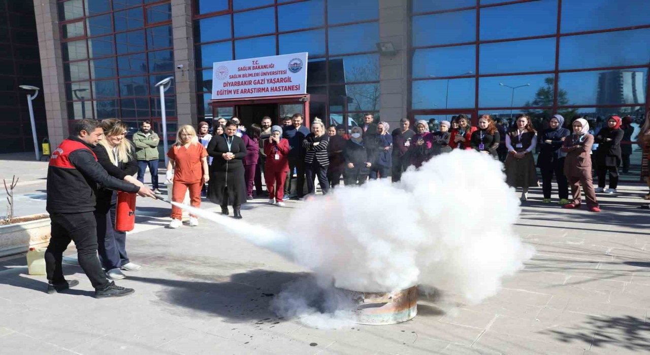 Diyarbakır’da Sağlık Çalışanlarına Yangın Güvenliği Eğitimi