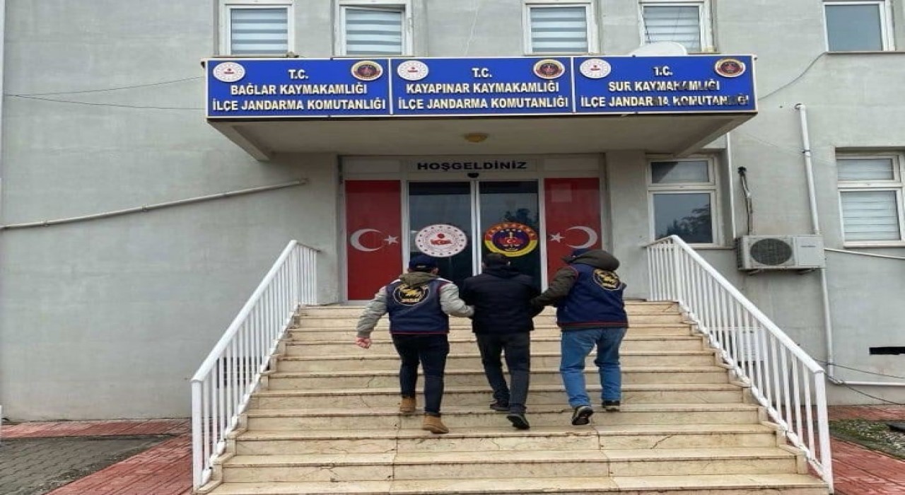 Diyarbakırda 10 yıl hapisle aranan şahıs yakalandı