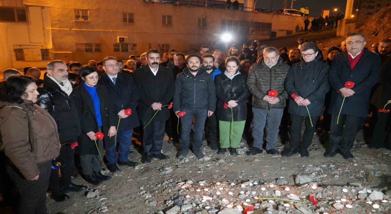 Diyarbakırda 6 Şubat depremlerinde hayatını kaybedenler anıldı