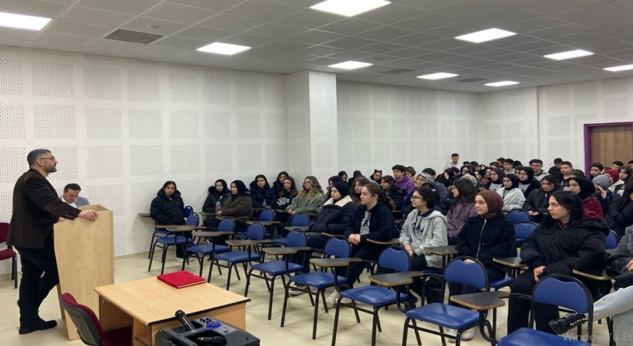DPÜ Tavşanlı MYOdan lise öğrencilerine kariyer tanıtımı