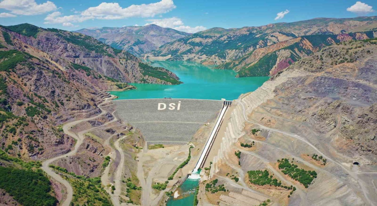 DSİ Bingölde suyun gücünü yatırıma dönüştürüyor
