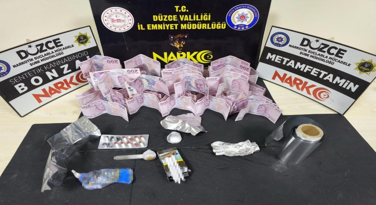 Düzcede uyuşturucu tacirleri yakalandı