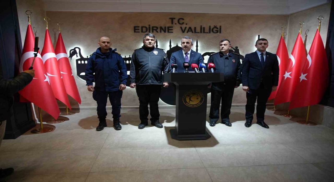 Edirne’de Göçmen Kaçakçılığına Karşı 52 Organizator Yakalandı