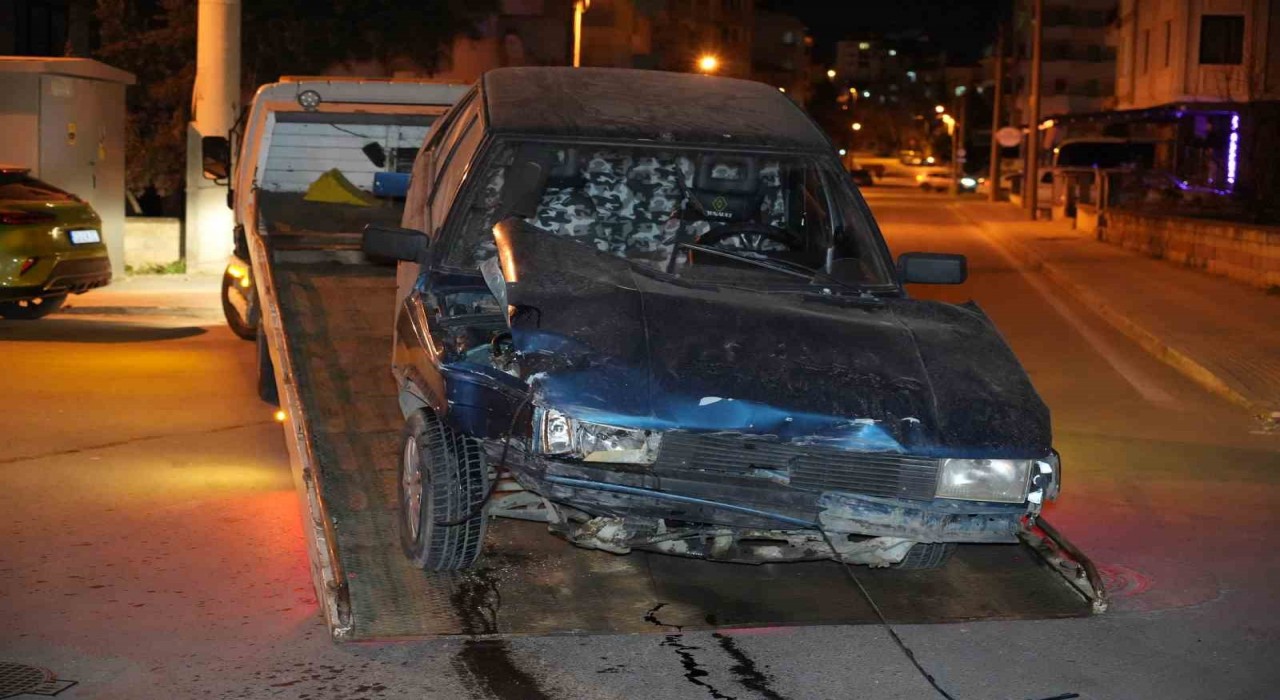 Edirnede otomobil ile hafif ticari araç çarpıştı: 1 yaralı