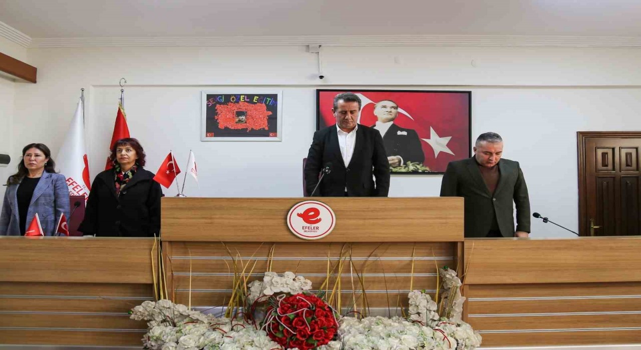 Efelerin meclisinde Şehitlere Saygı Duruşunda bulunuldu