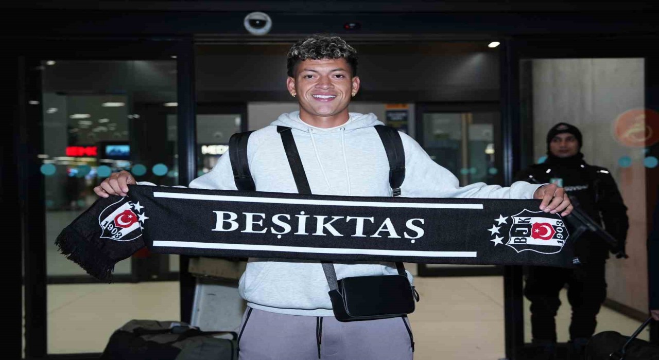 Elan Ricardo İstanbula geldi