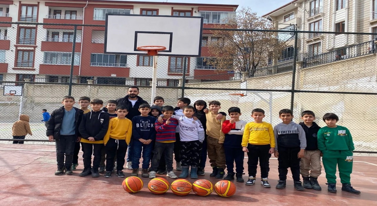 Elazığda 6 bin öğrenciye basketbol taraması