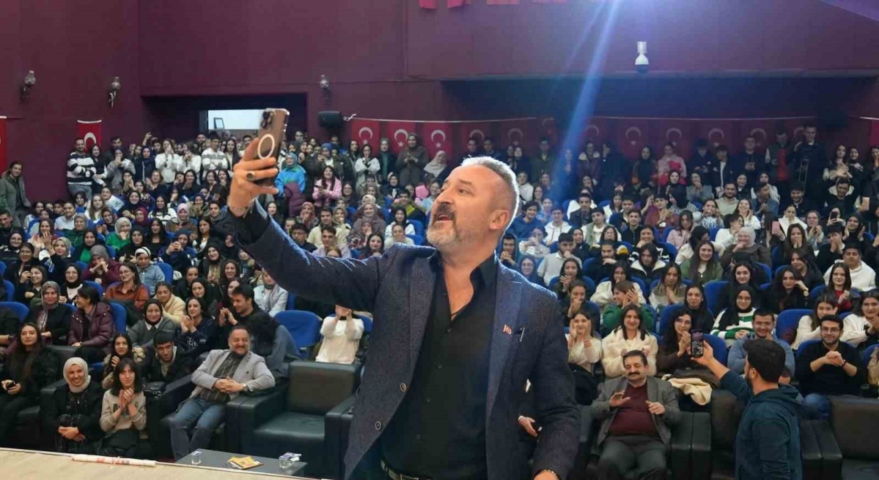 Elazığda düzenlenen seminere yoğun ilgi