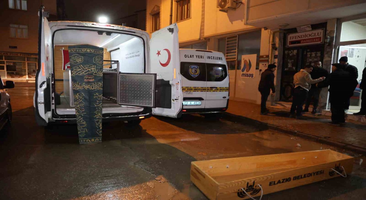 Elazığda genç kadın apartta ölü bulundu
