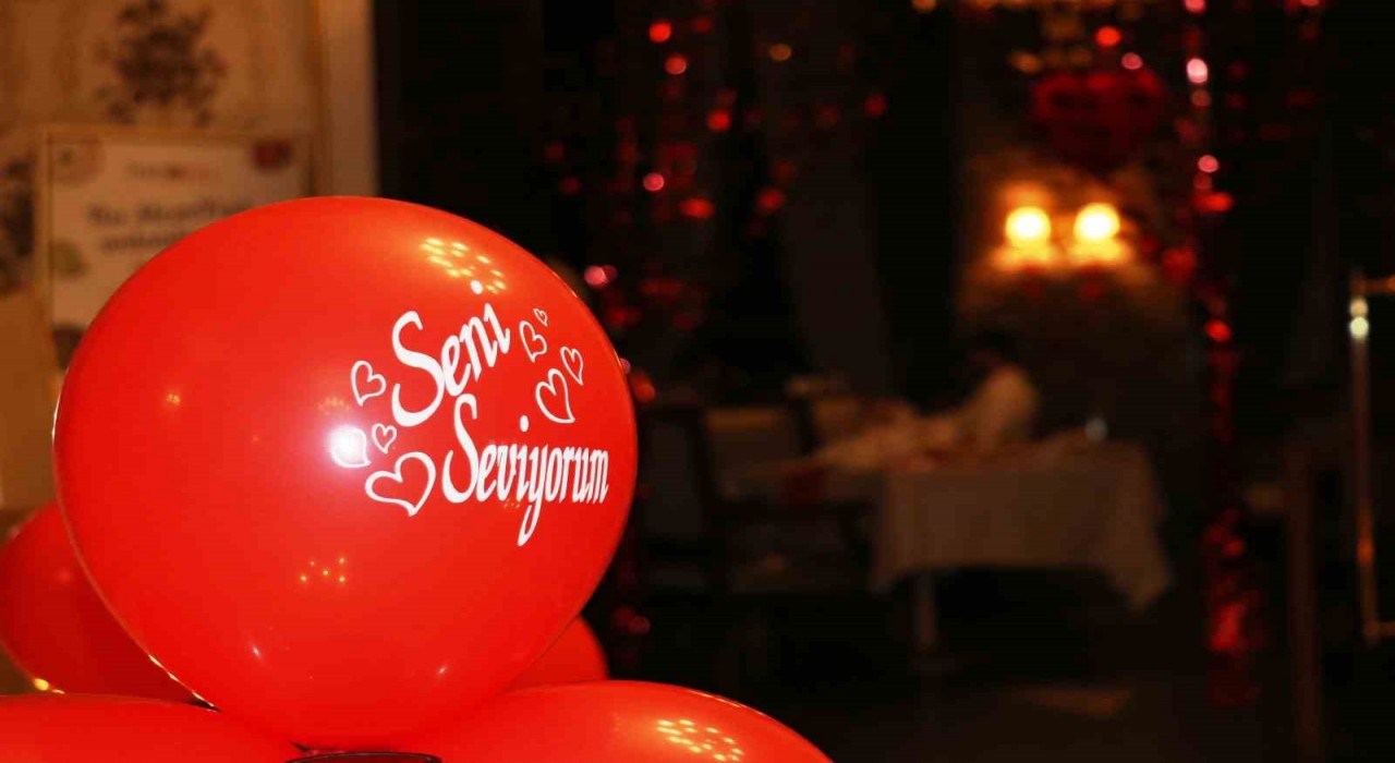 Elite World Van Otelde Sevgililer Günü kutlaması