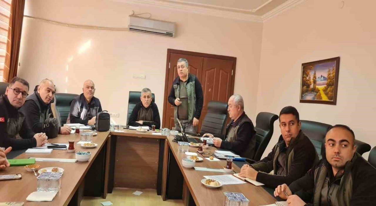 Emet Orman İşletme Müdürlüğünde 2025 yılı değerlendirme toplantısı