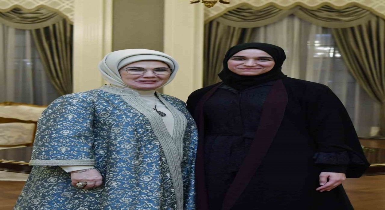 Emine Erdoğan, Suriye Cumhurbaşkanı Şaranın eşi Latife El Durubiyi ağırladı