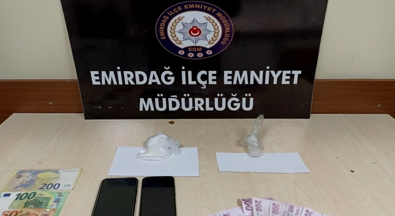 Emirdağda uyuşturucu madde ele geçirildi