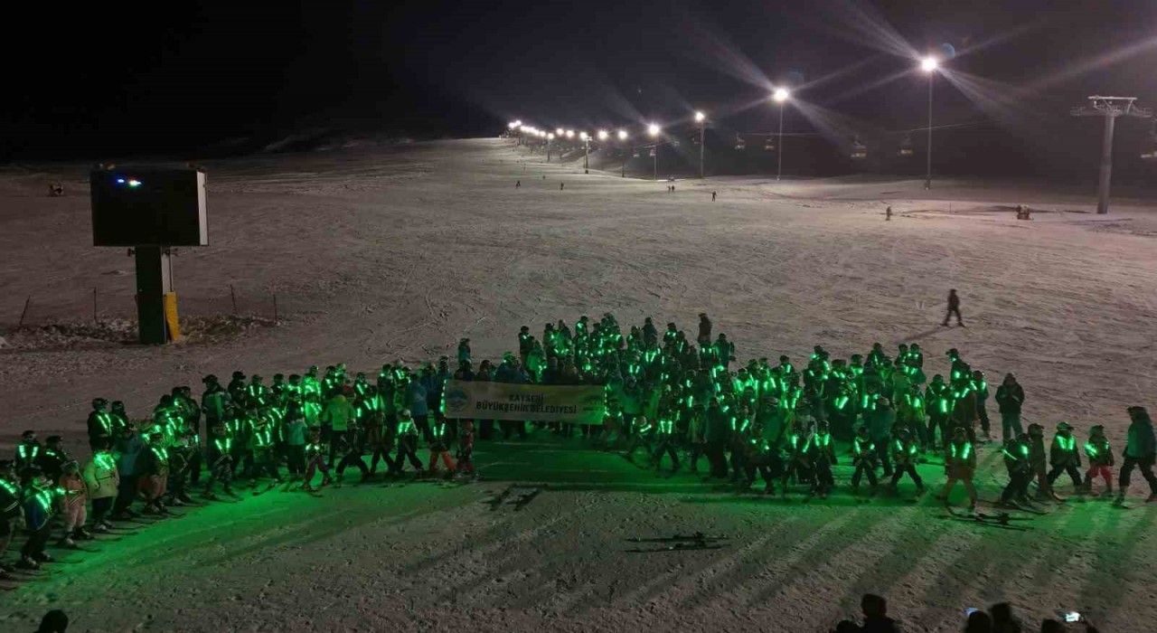 Erciyeste spor şenliği ve gece kayağı