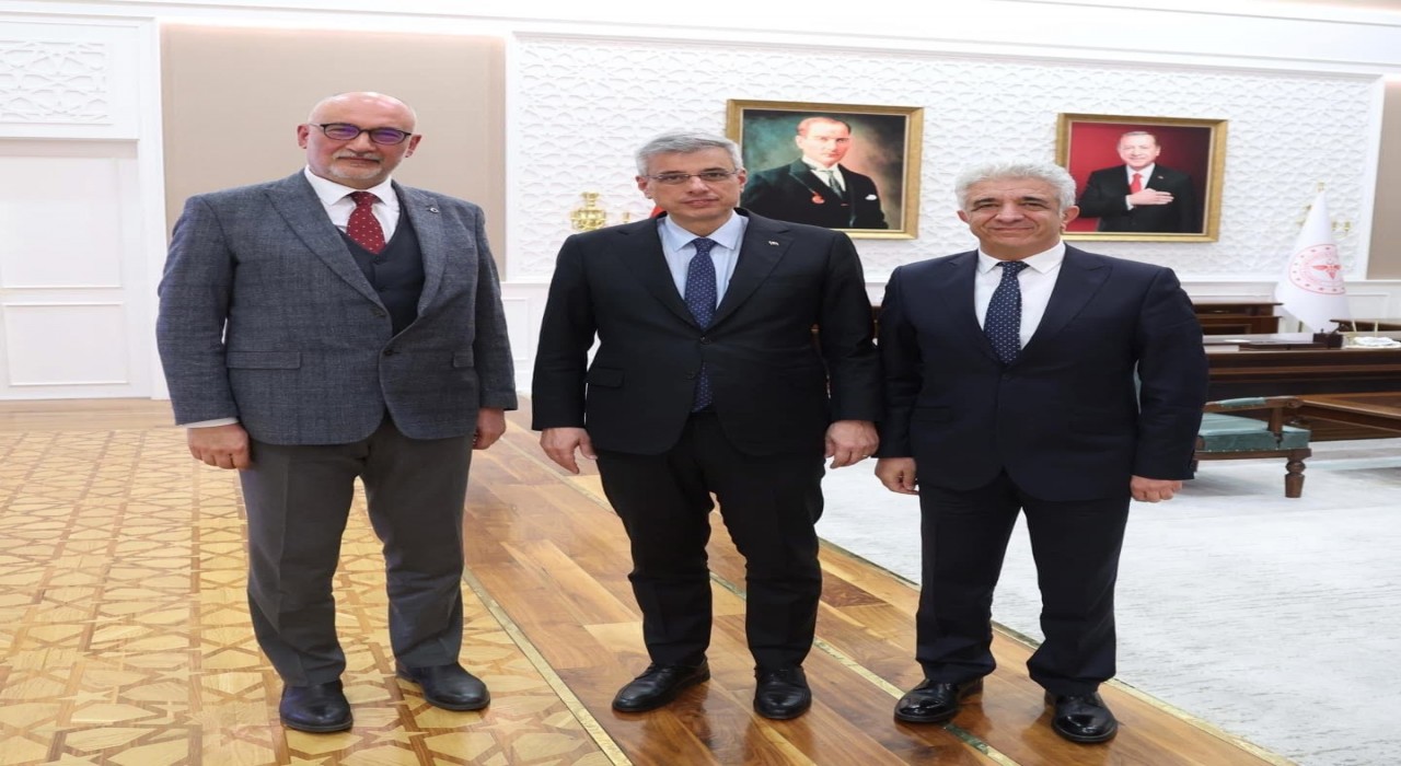 Eroğlundan Bakan Memişoğluna ziyaret