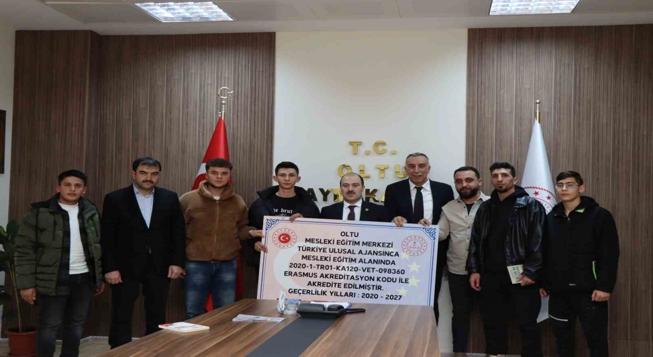 Erzurumun Oltu ilçesinden 5 çırak Hollanda yolcusu