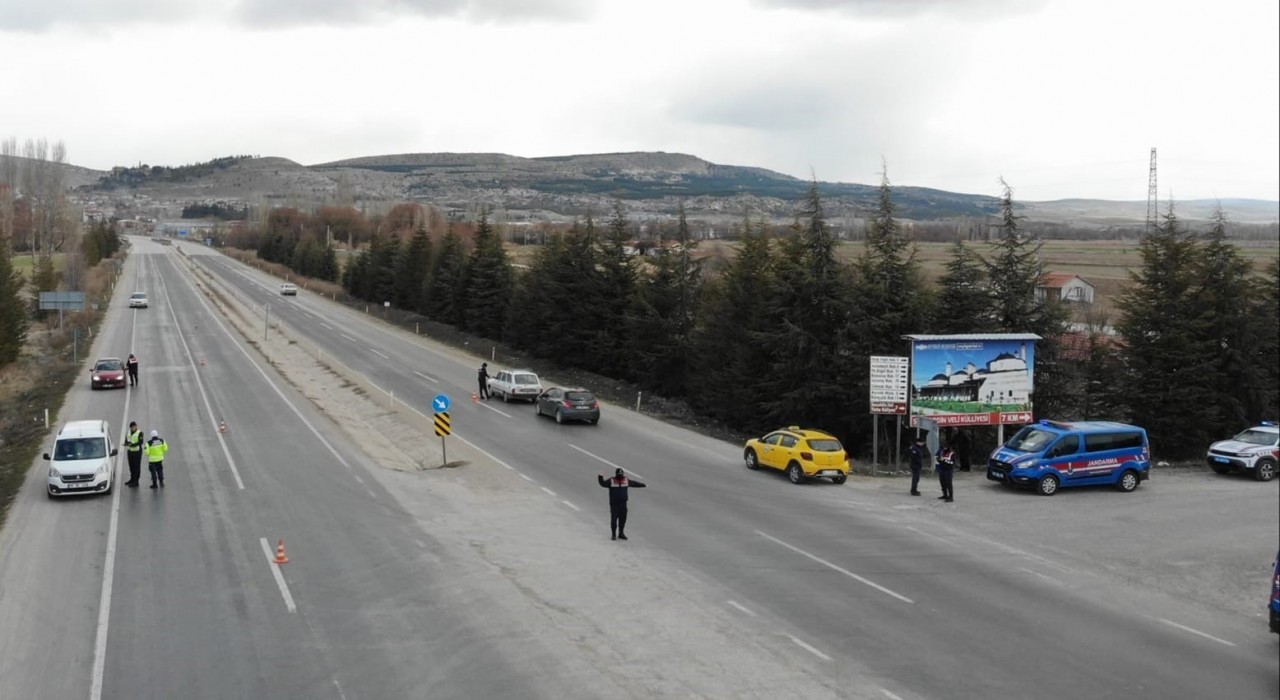 Eskişehirde jandarma sorumluluk bölgesinde geçtiğimiz yıl 250 trafik kazası meydana geldi