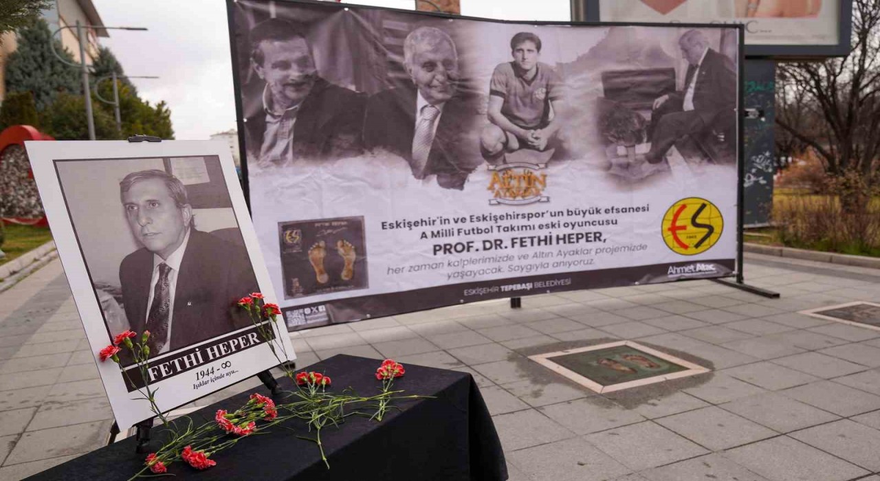 Eskişehirsporun efsane futbolcusu Fethi Heper anıldı
