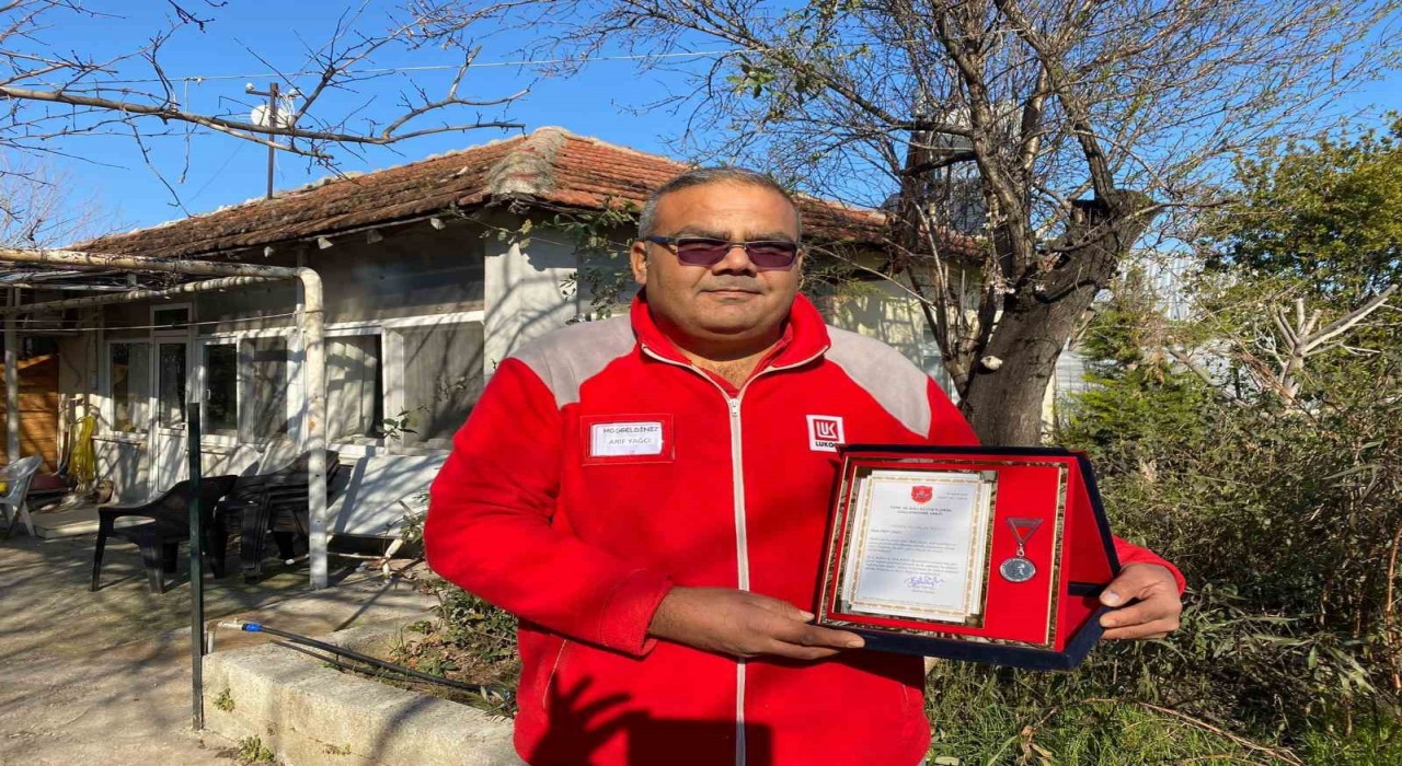 Evlenmek için biriktirdiği 200 bin lirayı TSKya bağışladı