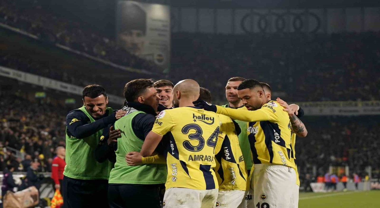 Fenerbahçe, Kasımpaşayı üst üste 12. kez mağlup etti