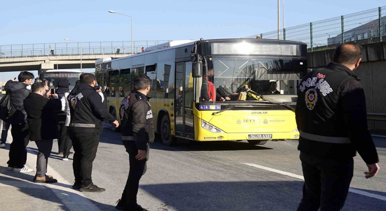 Fenerbahçe taraftarı, Ali Sami Yen Spor Kompleksine ulaştı