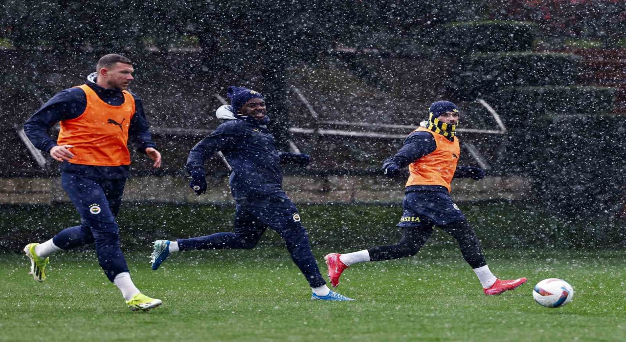Fenerbahçede, Alanyaspor maçı hazırlıkları başladı