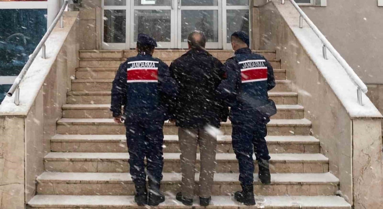 FETÖden 7 yıl 5 ay hapis cezası ile aranan eski hakim yakalandı