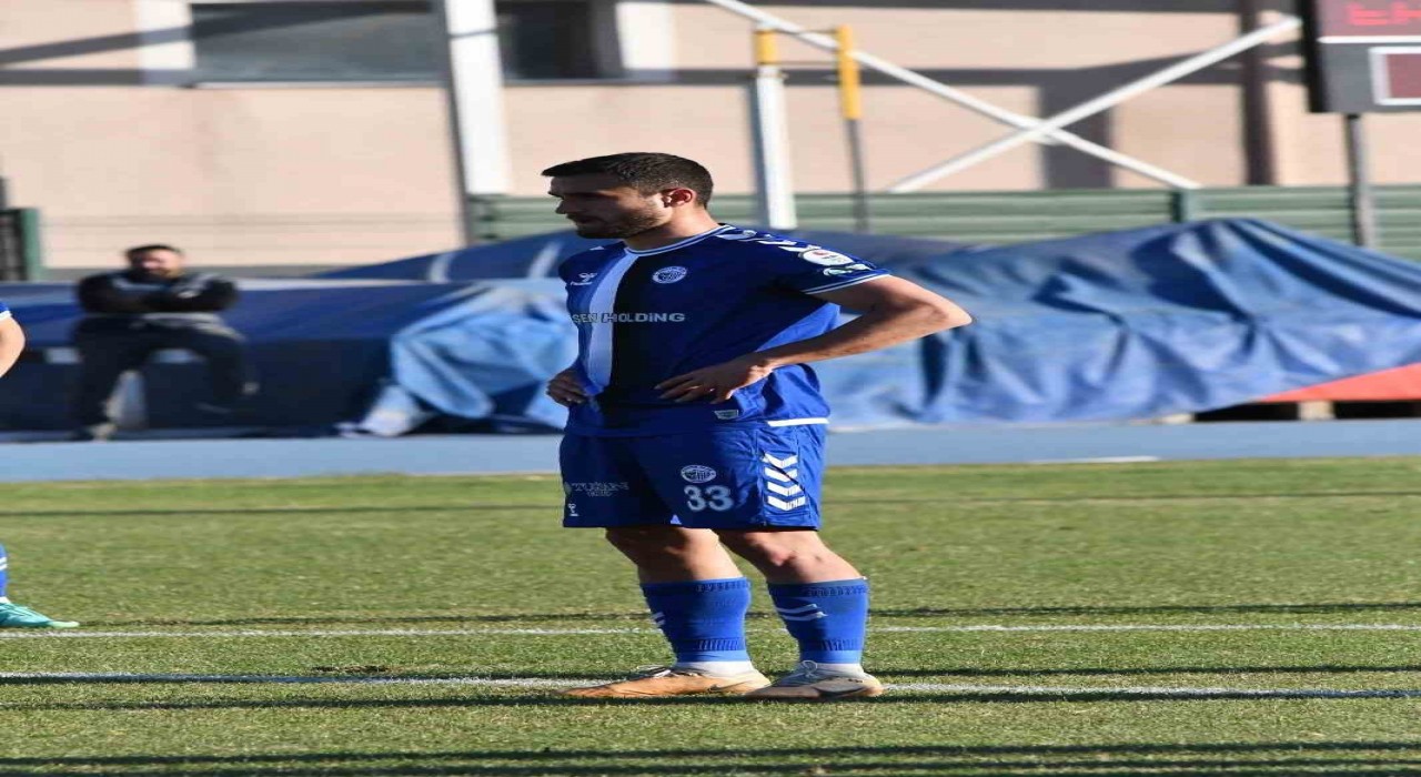 Fevzi Can Bozkuş Erciyes 38 FKdan ayrıldı