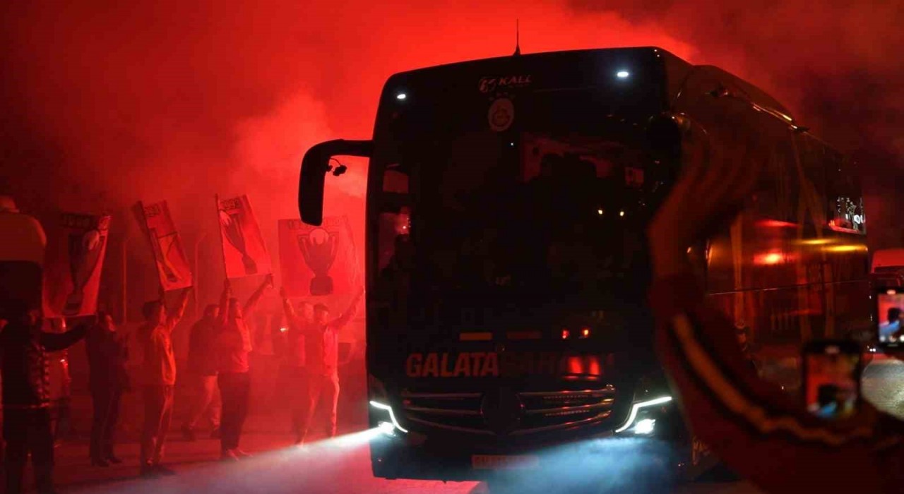 Galatasaraya, Gaziantepte coşkulu karşılama