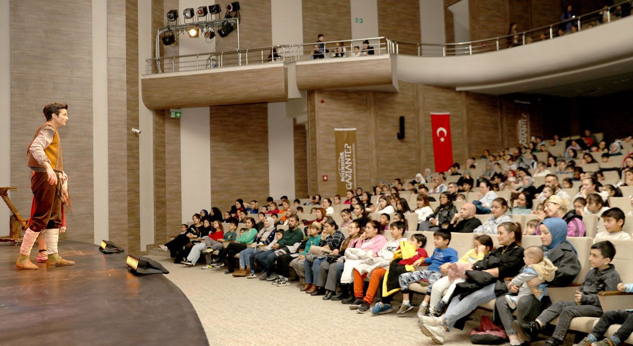 Gaziantep Şehir Tiyatrosu, 2024 Yılında 59 Bin 740 Kişiye Ulaştı