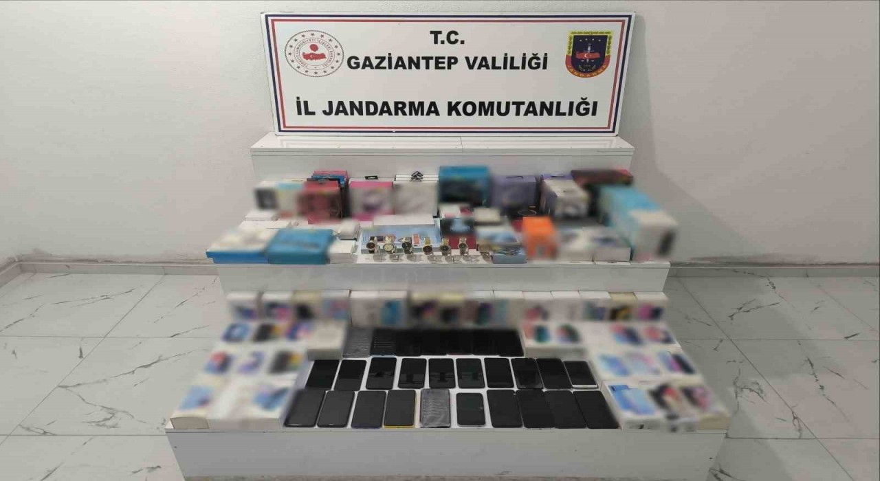 Gaziantepte 1 milyon TL değerinde kaçak elektronik eşya ele geçirildi