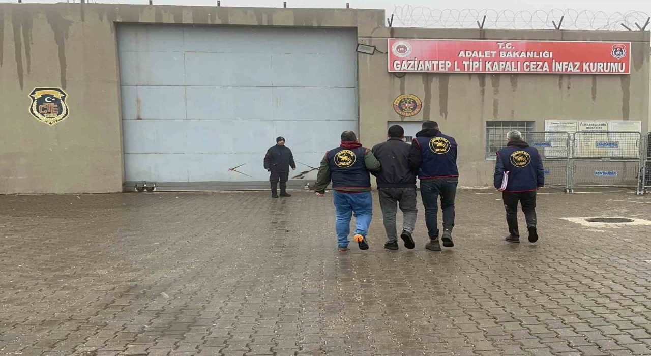 Gaziantepte 20 yıl cezası bulunan uyuşturucu taciri yakalandı