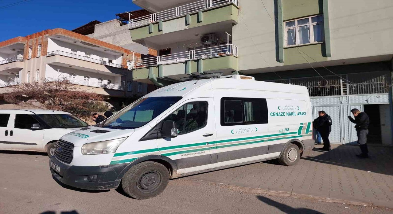 Gaziantepte eski eşi tarafından bıçaklanan kadın hayatını kaybetti