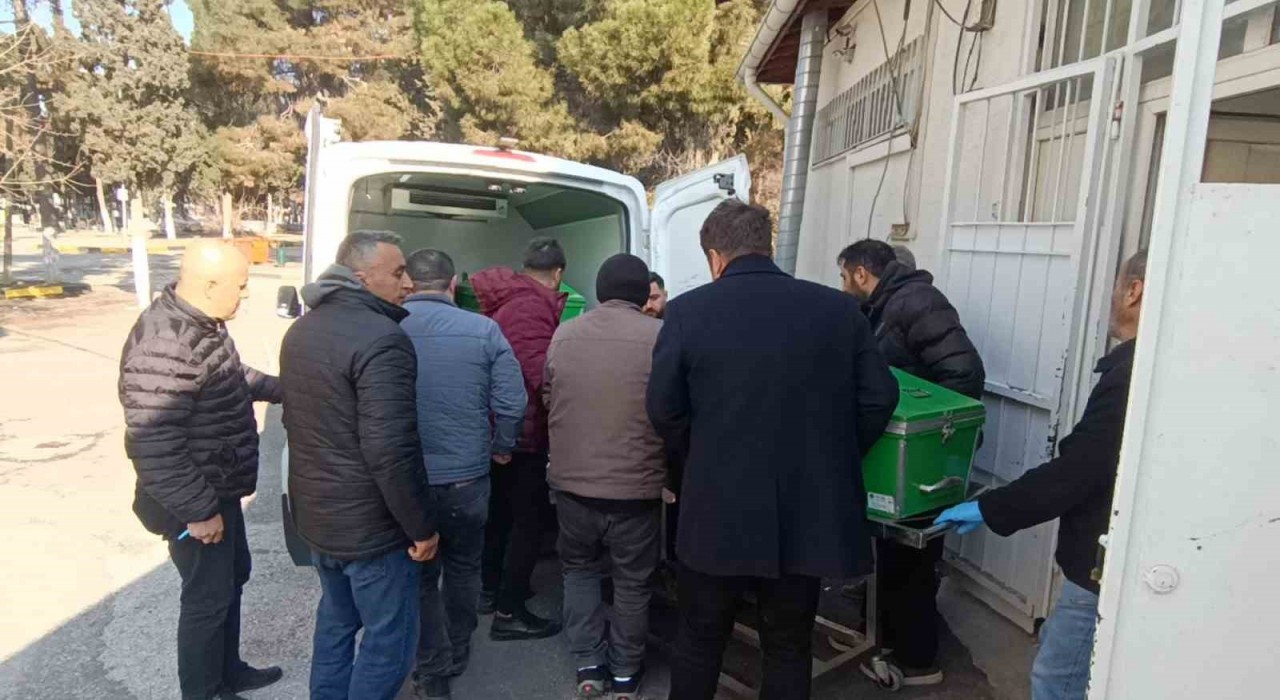 Gaziantepte fabrika işçisinin pompalı tüfekle öldürüldüğü anların görüntüsü ortaya çıktı