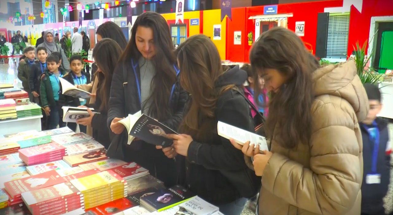 Gaziantep’te Kitapseverlerin Buluşma Noktası: Şule Yüksel Şenler 2. Kitap ve Kültür Günleri