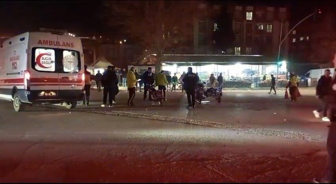 Gaziantepte motosikletler çarpıştı: 2 yaralı